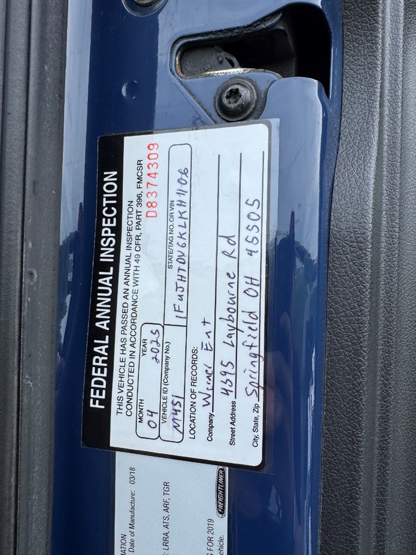 2019 FREIGHTLINER CASCADIA 113 - USED TRUCKS DAY CAB - image 19